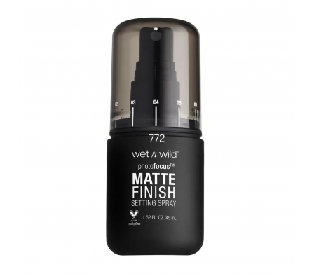 WET N WILD SPRAY FIJADOR MATTE PHOTO FOCUS